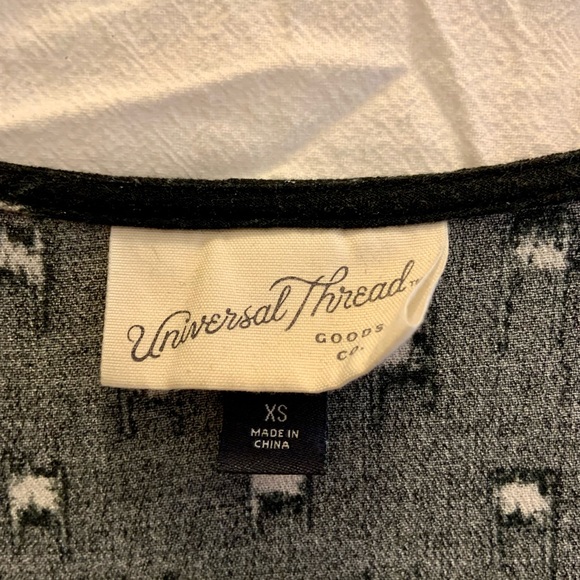 Universal Thread blouse - Picture 3 of 3